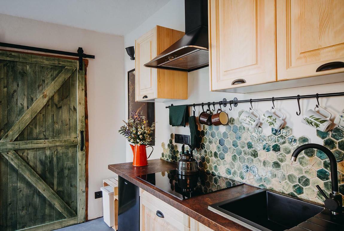 Jama Jagodna Appartement Spalona Buitenkant foto